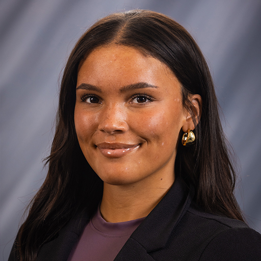 Jacara Ivey headshot.